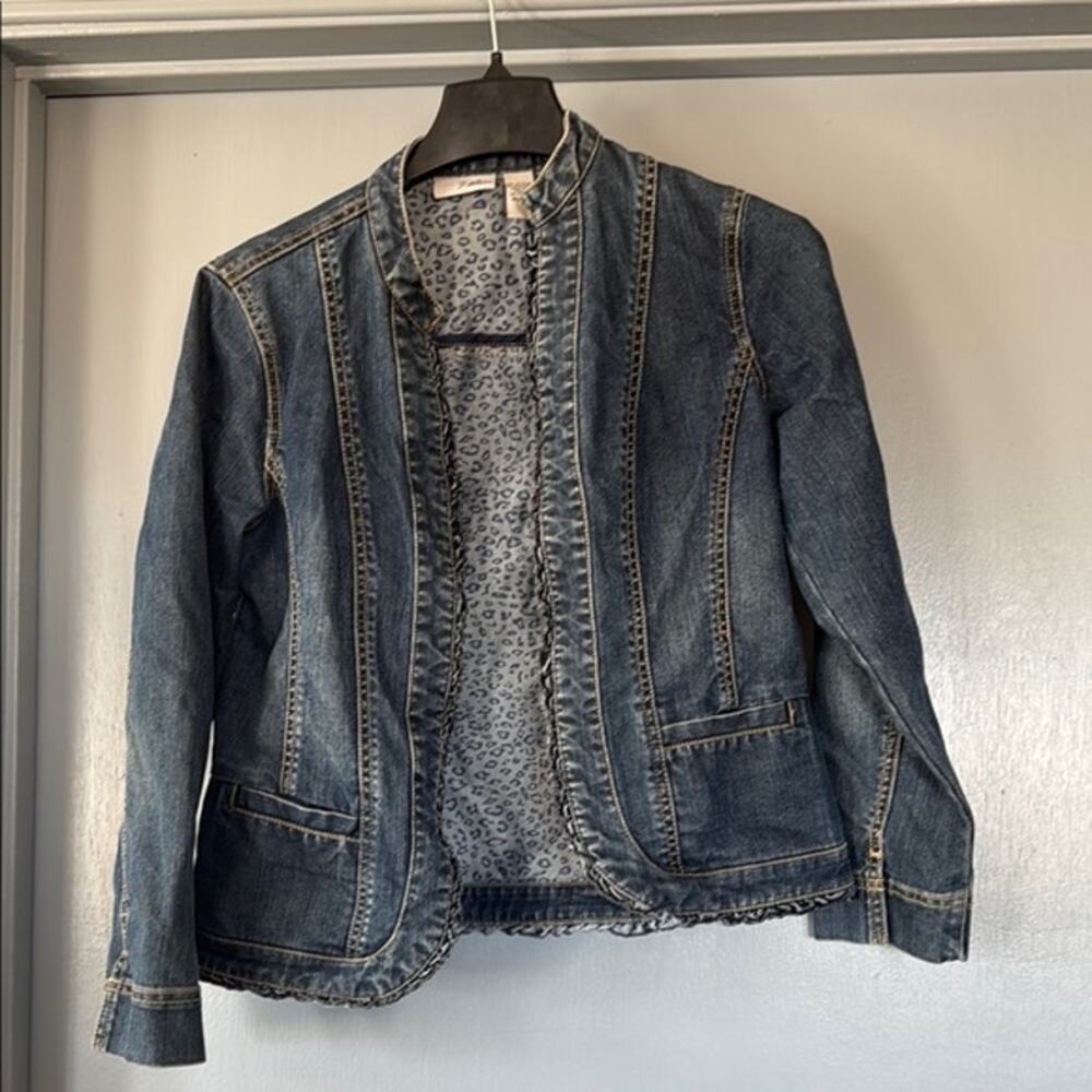 Chico's Platinum Denim Open Front Jacket with Ruffles Patch Pockets sz Small
